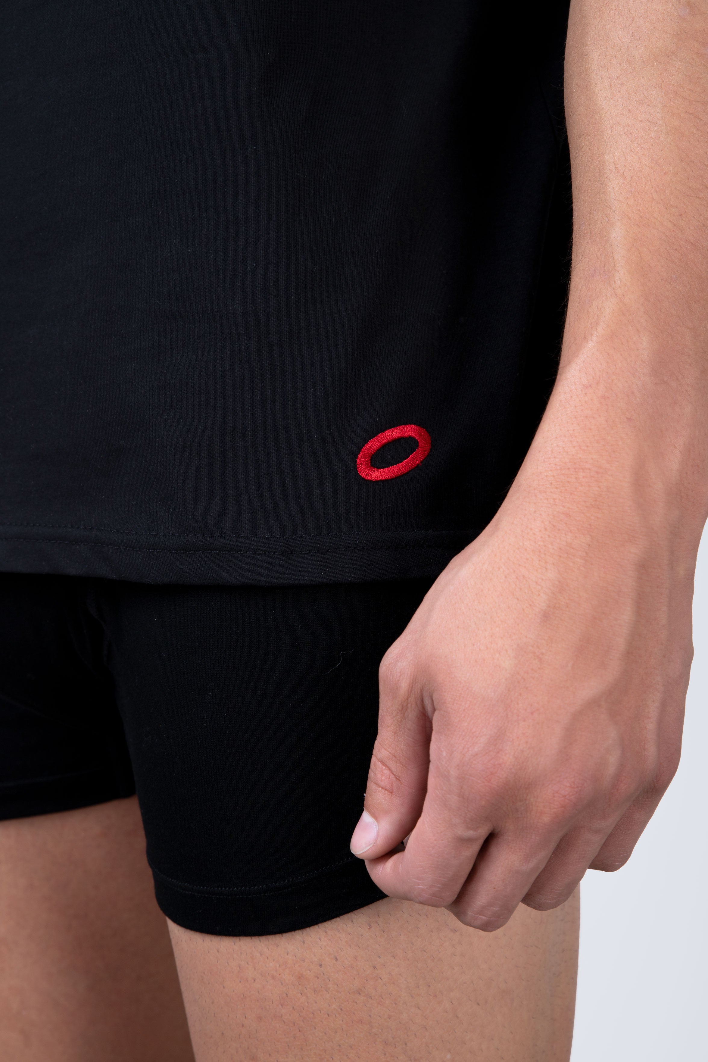 Polera Essential Everyday Manga Corta Negro